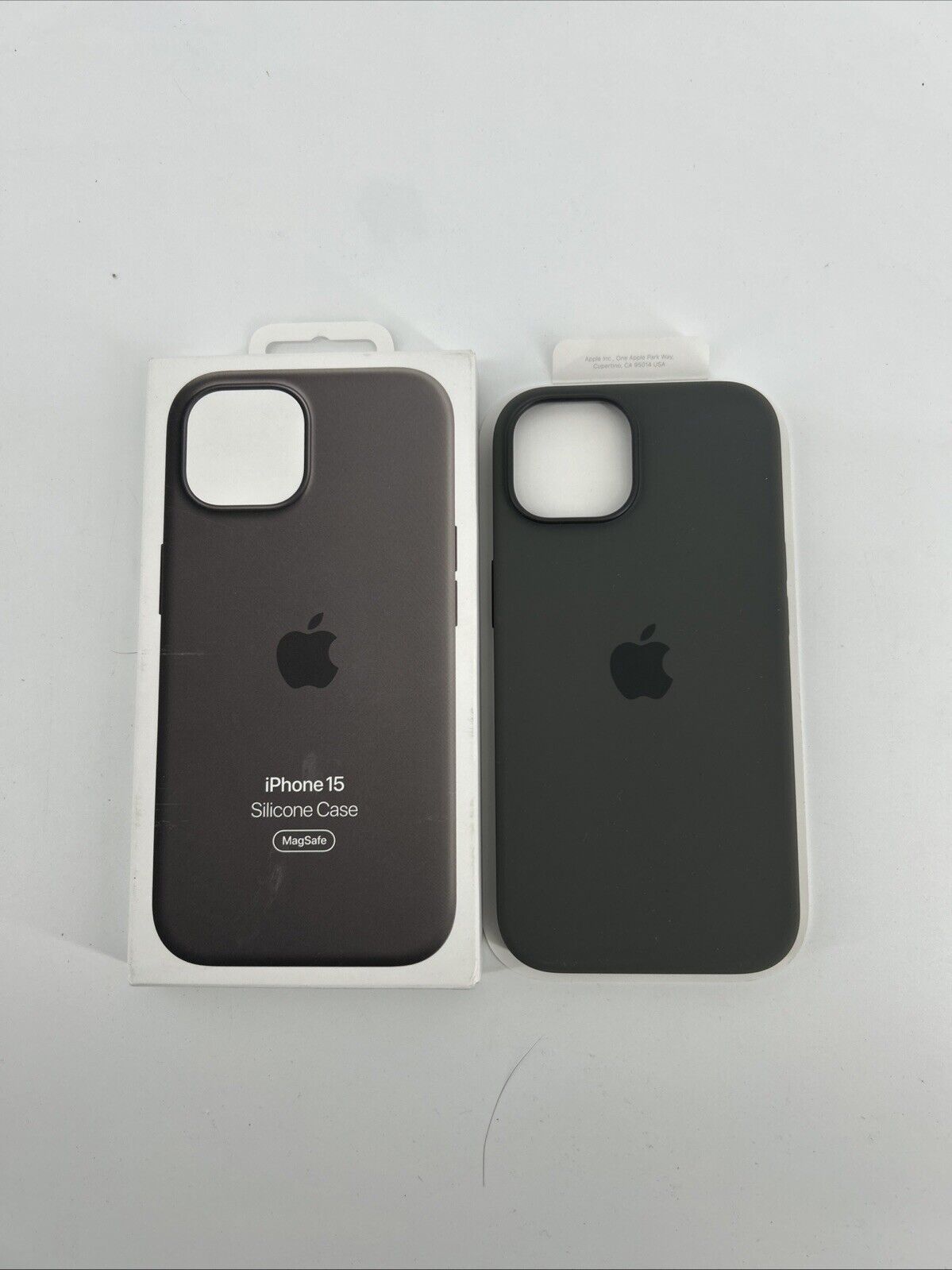 Apple Silicone Case with MagSafe for iPhone 15 - Clay