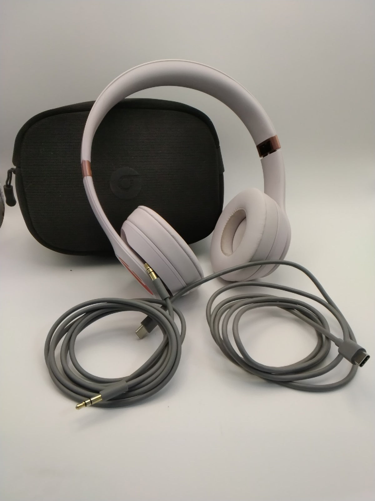 Beats by Dr. Dre Solo 4 - Wireless Bluetooth On-Ear Headphones. Excellent