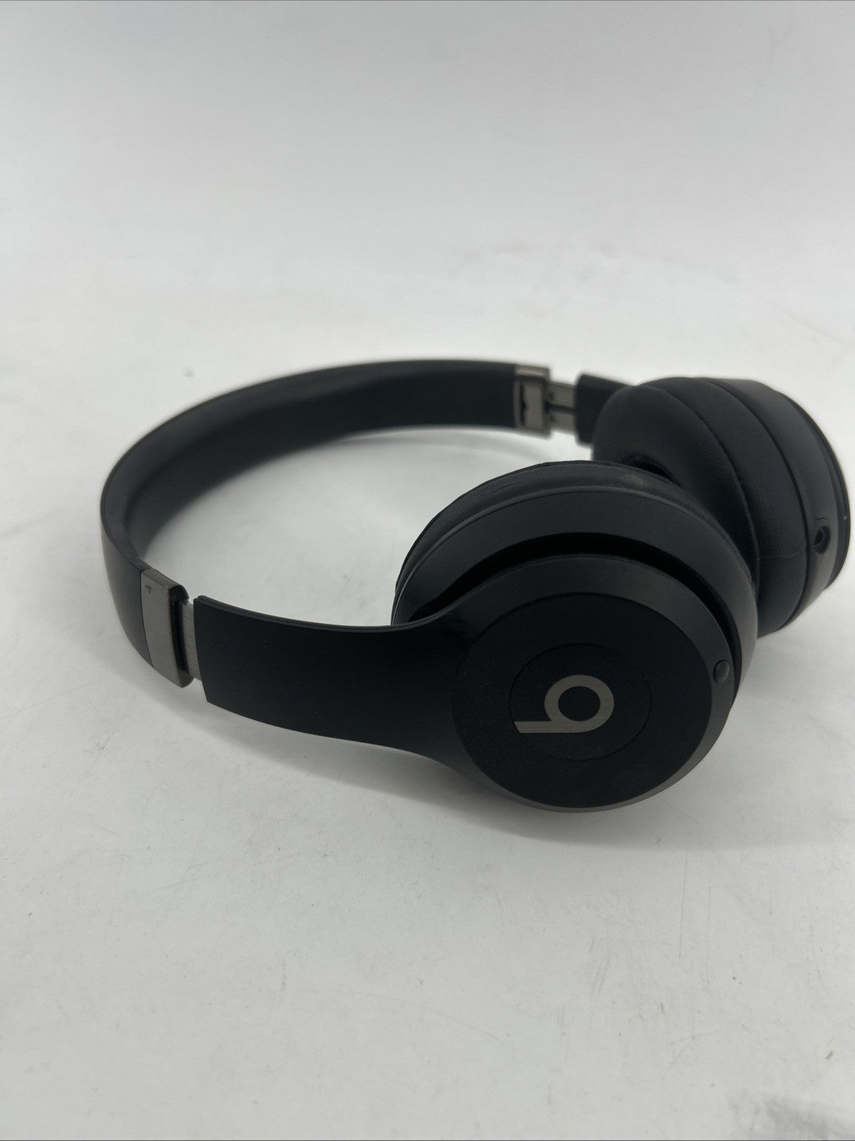 Beats Solo 4 Bluetooth Wireless On-Ear Headphones - Matte Black - Used - Great