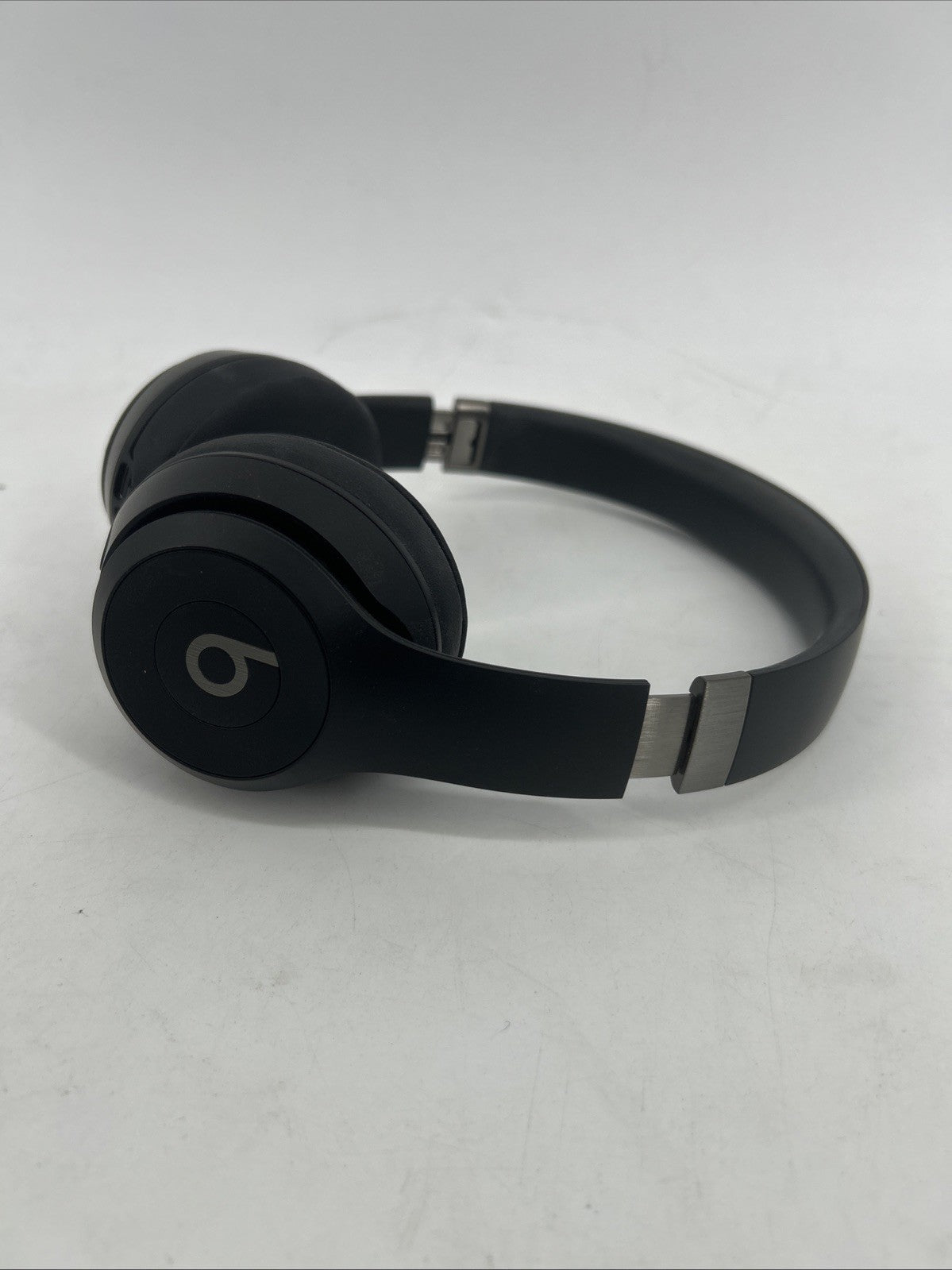 Beats Solo 4 Bluetooth Wireless On-Ear Headphones - Matte Black - Used - Great